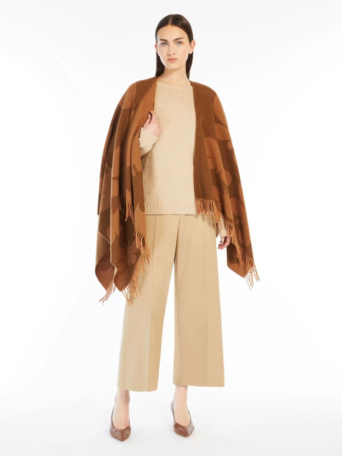 Capes*Max Mara Jacquard wool poncho CAMEL