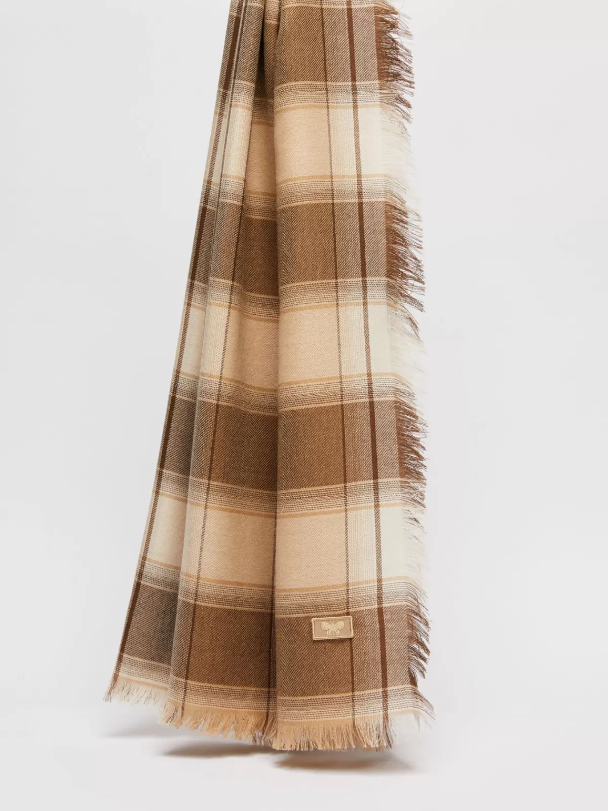 Scarves And Foulards*Max Mara Wool and cashmere shawl CAMEL