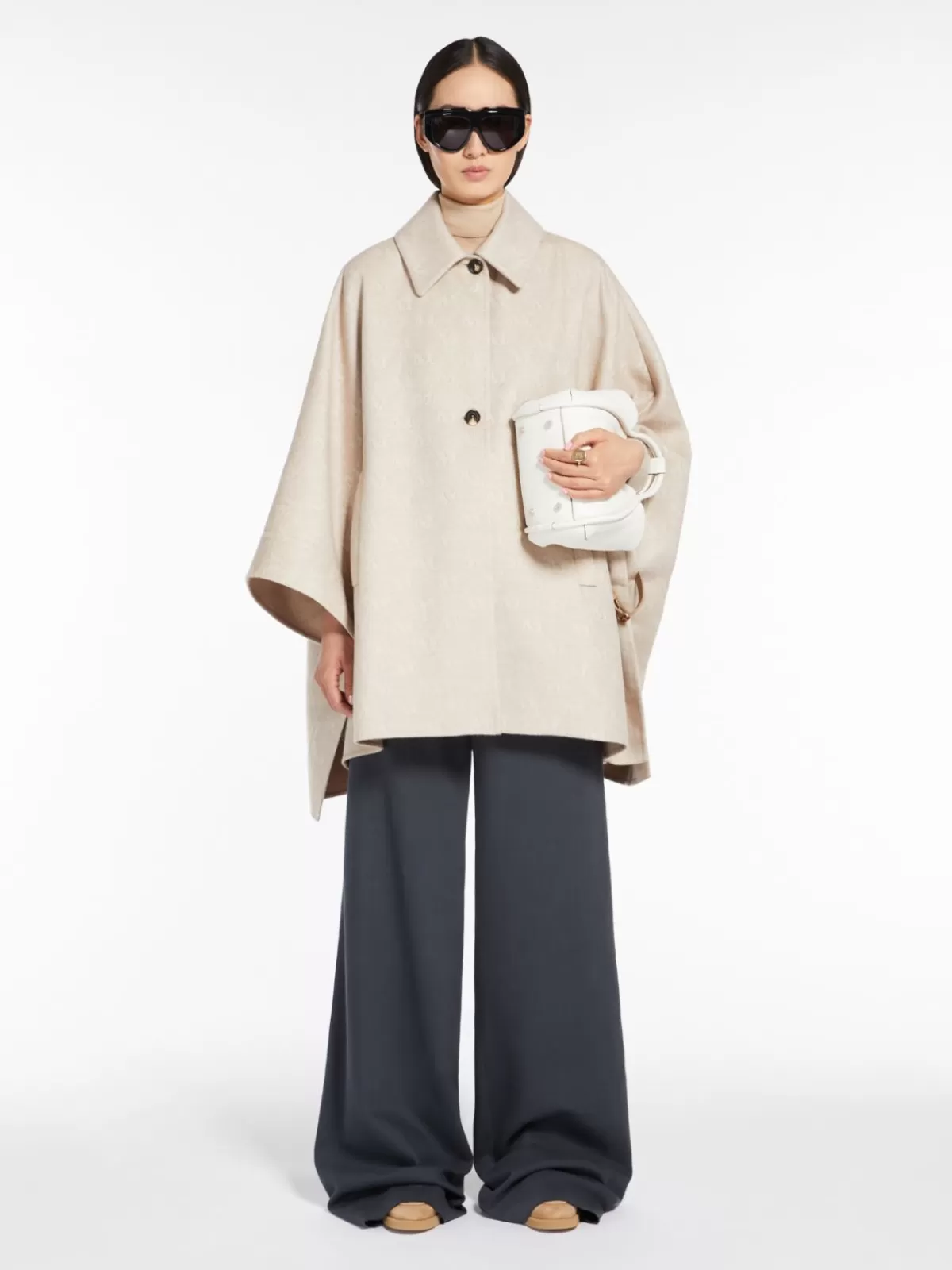 Capes*Max Mara Wool, silk and cashmere cape ALBINO