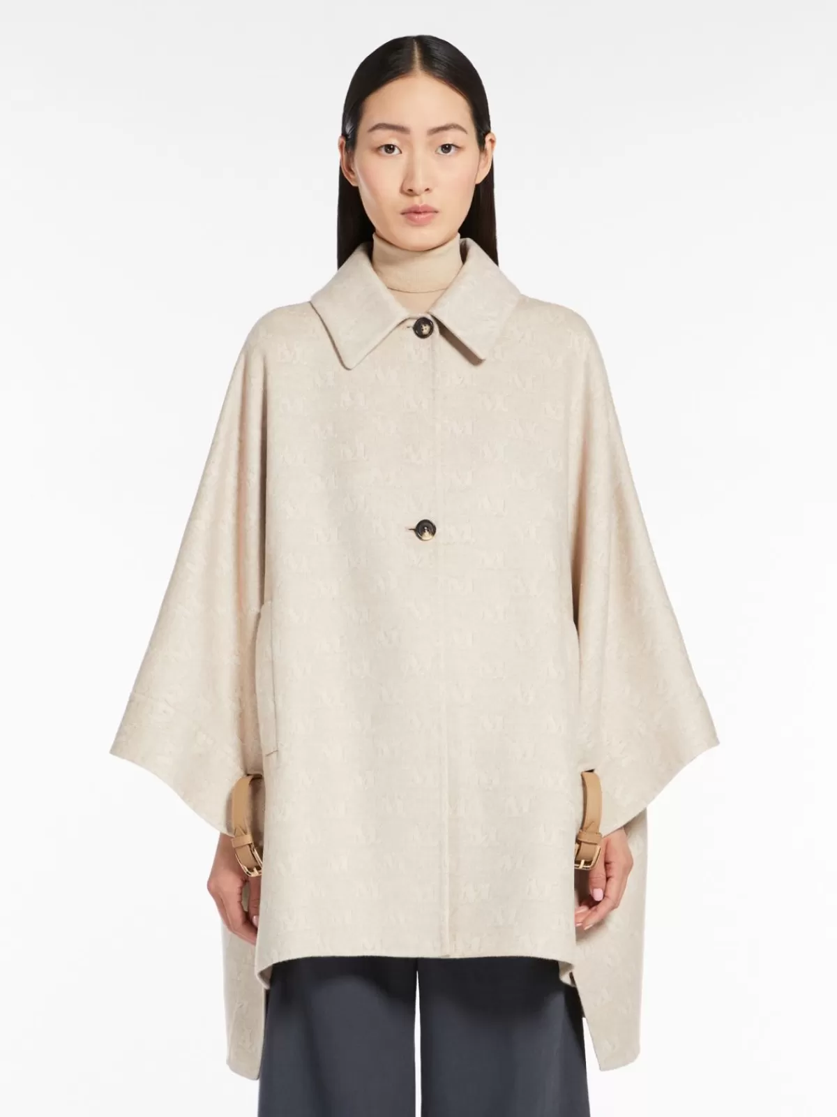 Capes*Max Mara Wool, silk and cashmere cape ALBINO